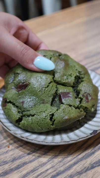 Momo Cafe - Matcha Chocolate Chip @tiffhuangry - Desserts Near Me - Atlanta, Georgia