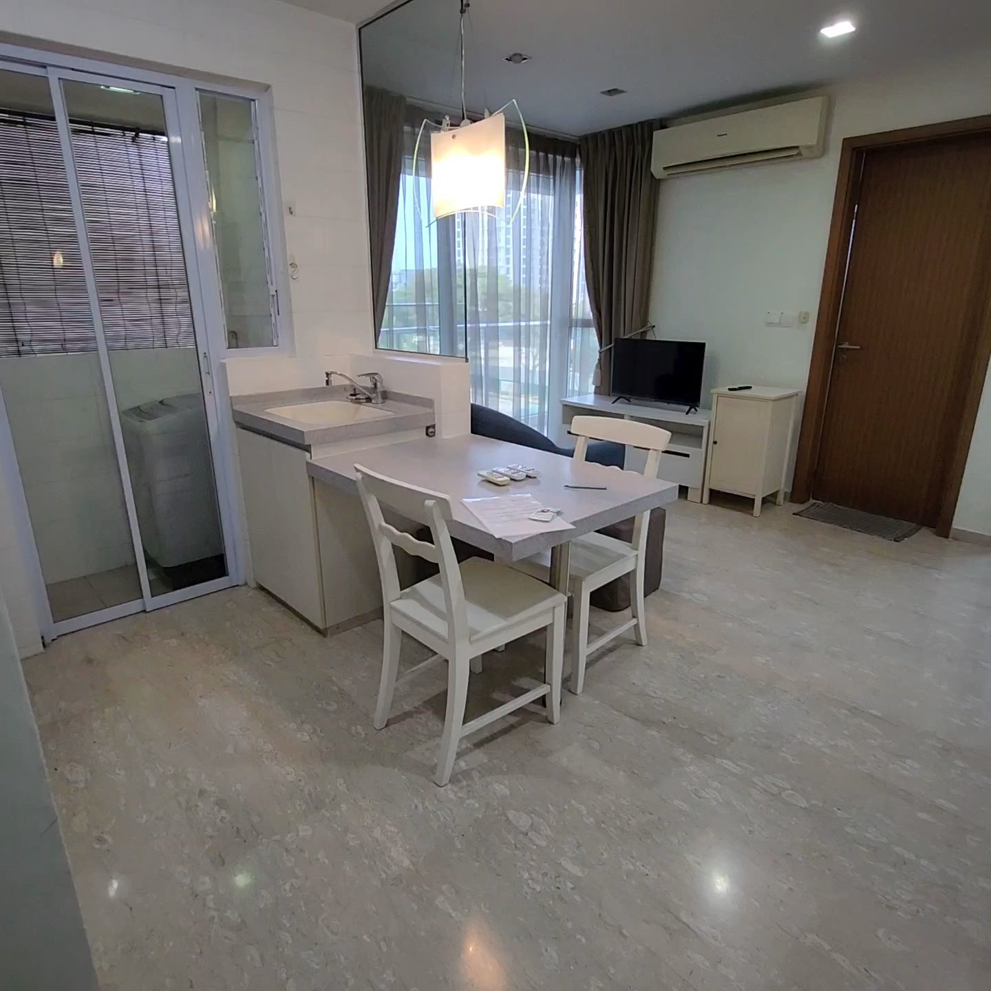 2 Bed Apartment (Condo) for Sale in  Imperial Heights - Image 8