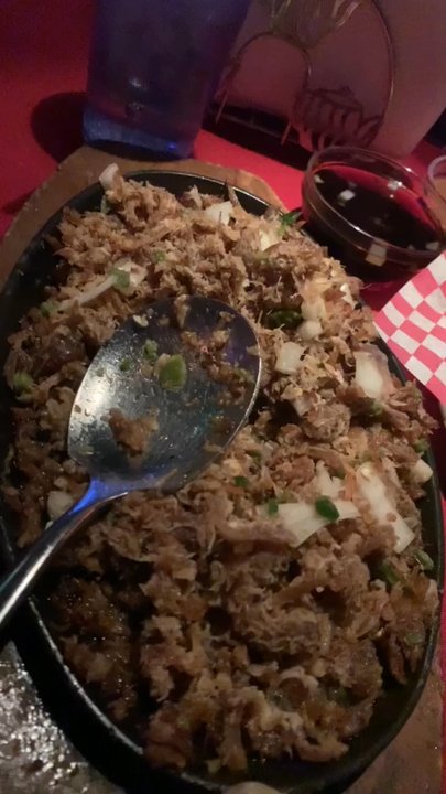 Cafe Moda - Pancit Mickey, sisig, crispy pata - Filipino Near Me - Las Vegas, Nevada