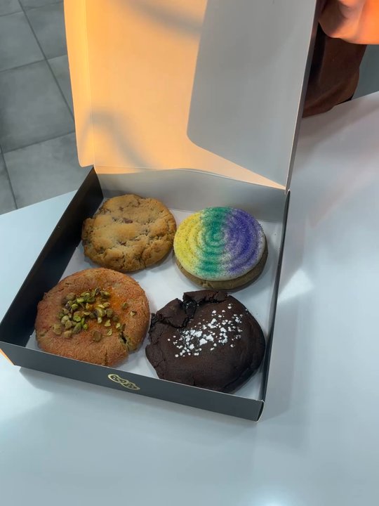 Crave - 4  count Cookie - Desserts Near Me - Oak Lawn, Illinois