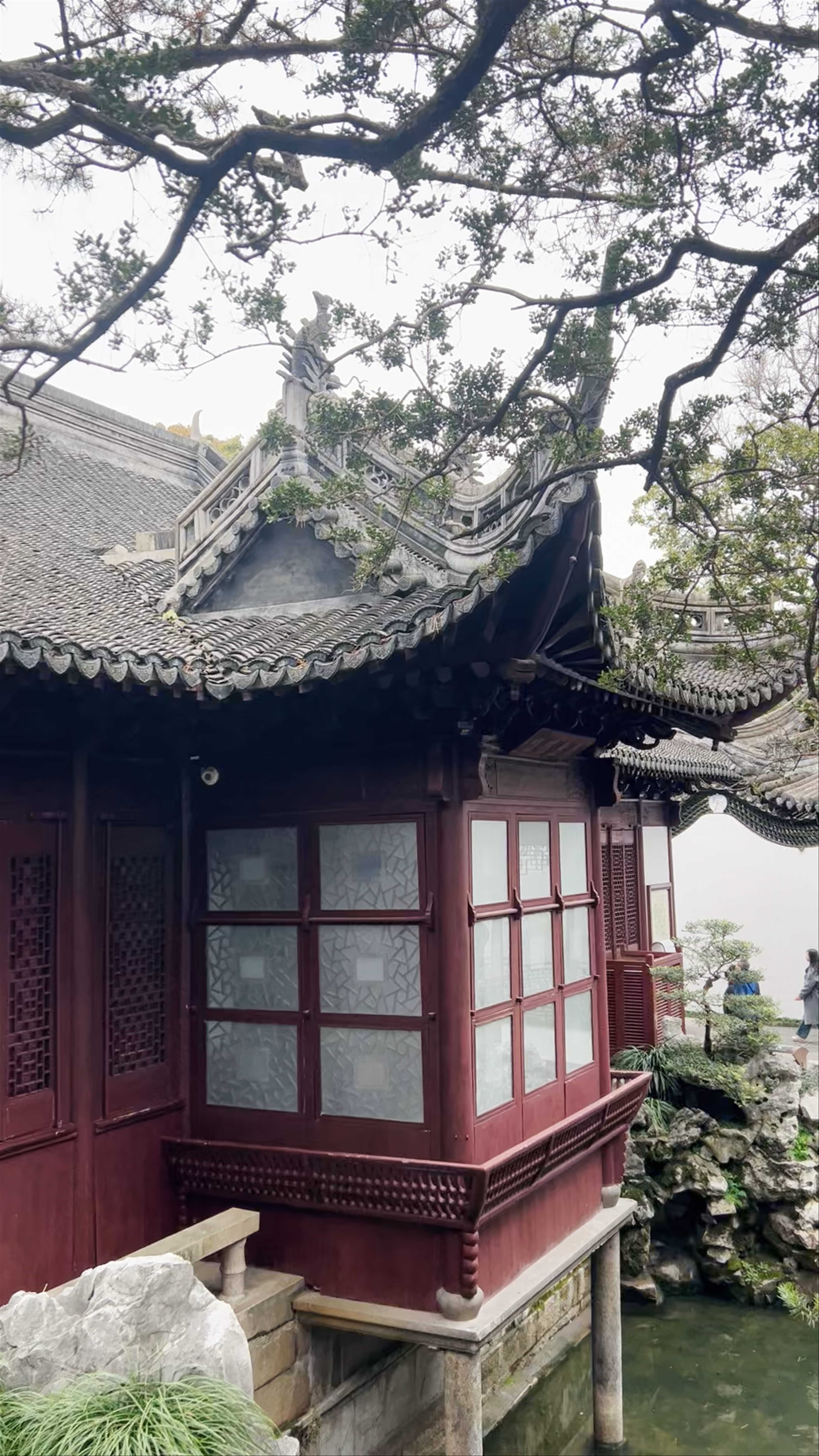 Yu Garden: Serene Traditional Escape in Shanghai