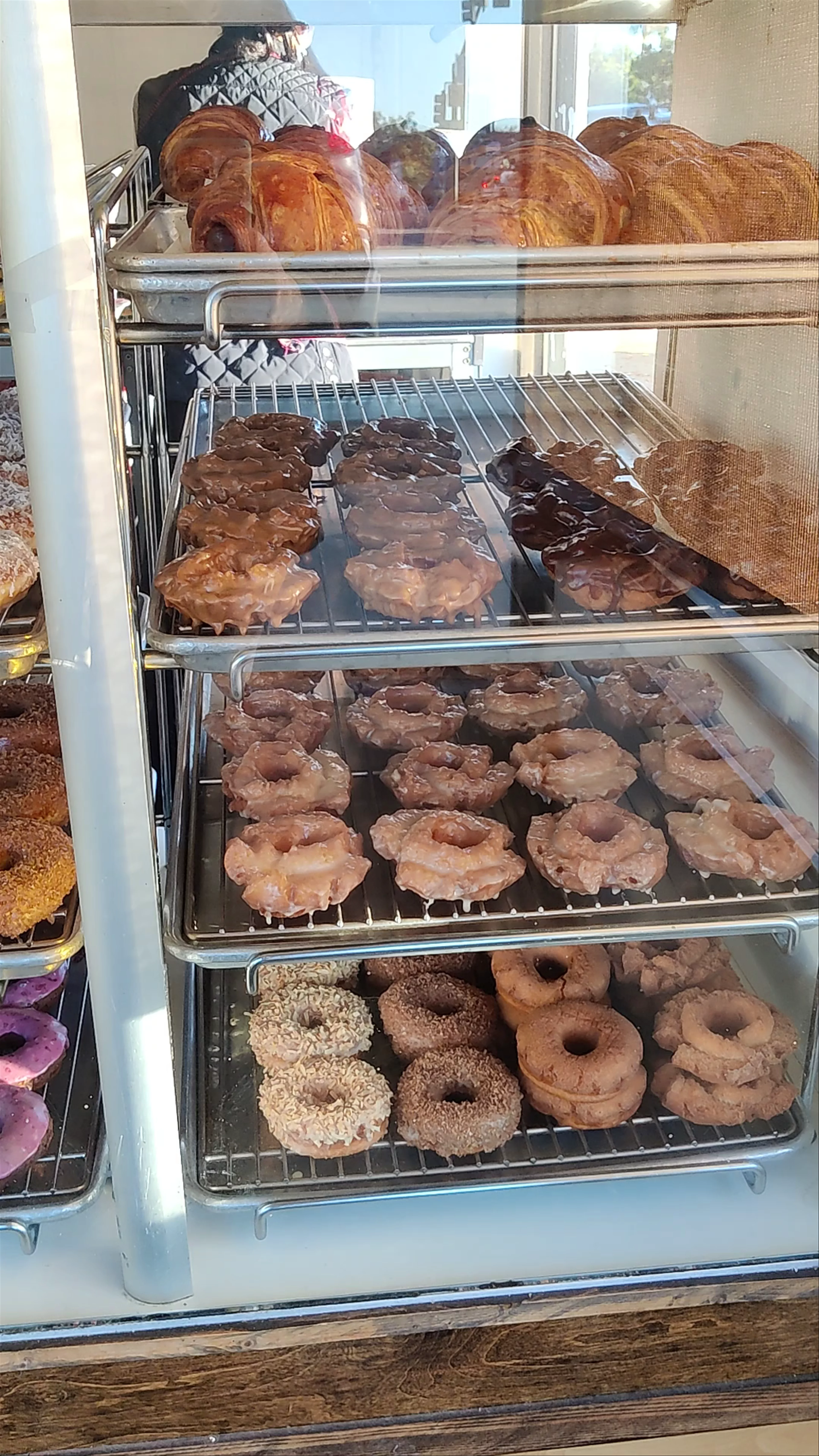 Golden Donut, University Avenue