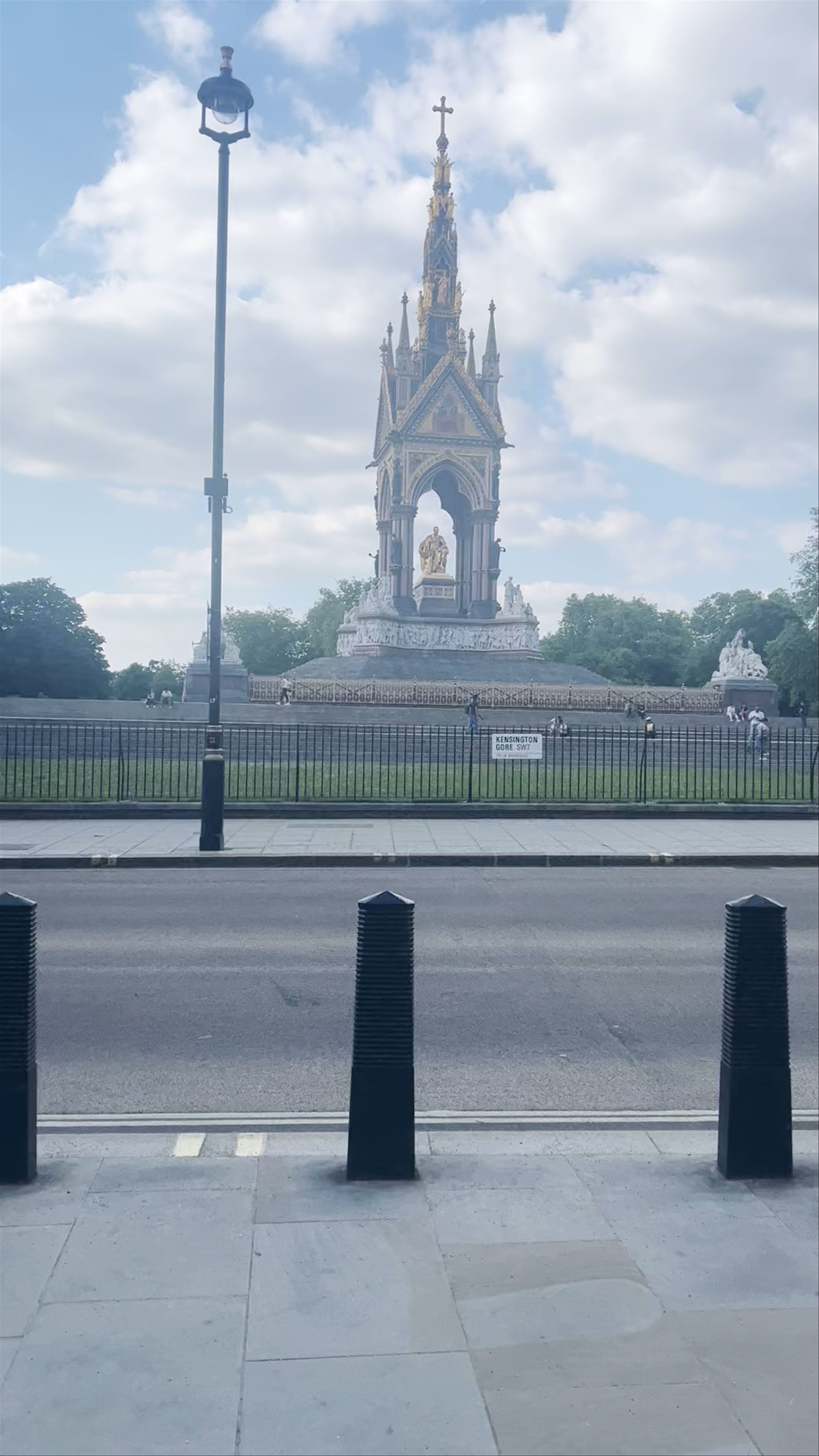Royal Albert Hall and Kensington Gore: London’s Historic Urban Pulse