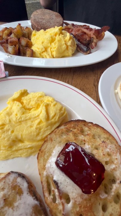 Vintage Cafe - American Near Me - Everett, Washington