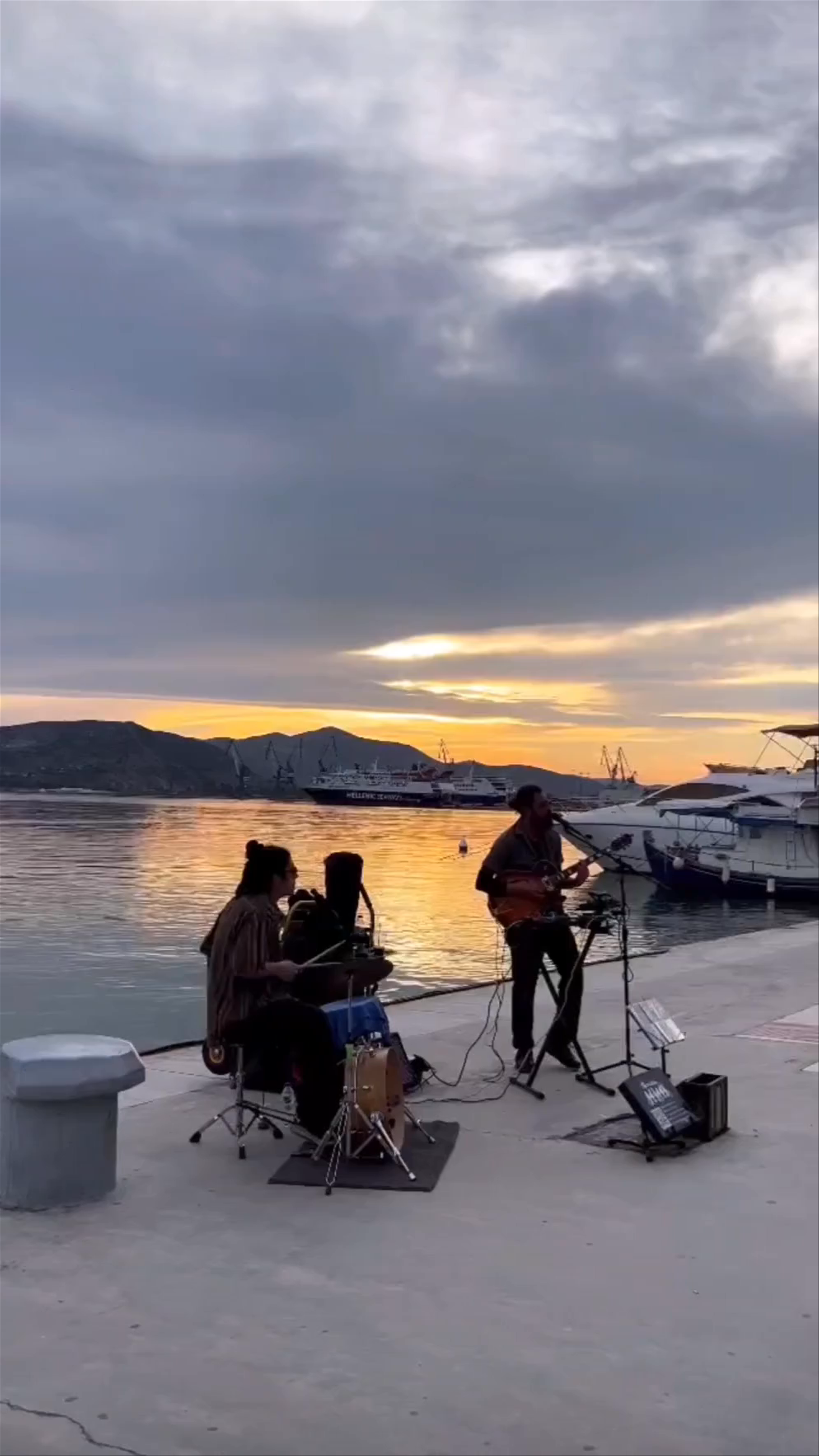 Sunset Jam by the Volos Waterfront: Live Music and Sea Breeze