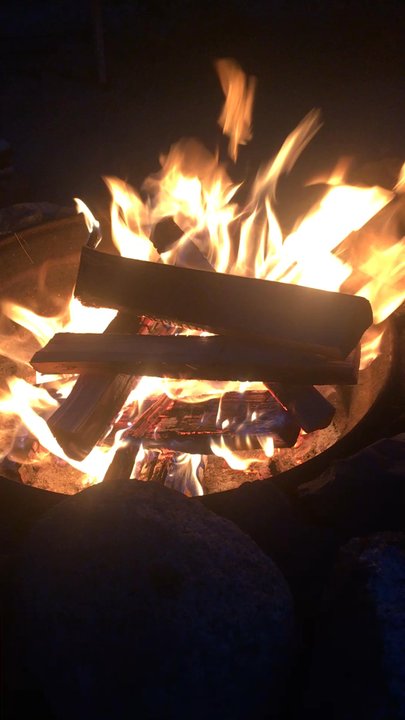 Bishop Creek Lodge - Great fire at night - Hotels Near Me - Bishop, California