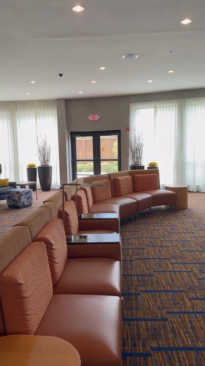Courtyard Salisbury - Seating area - Hotels Near Me - Salisbury, North Carolina