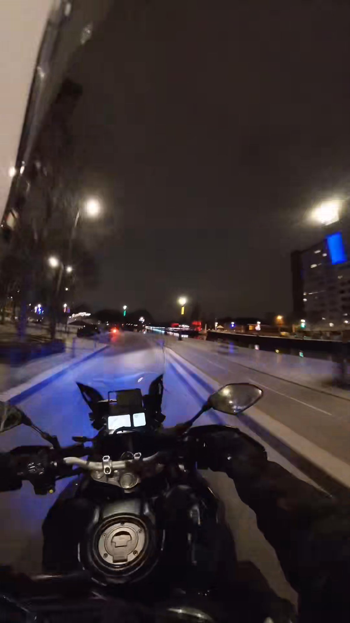 High-Speed 130 km/h Police Chase in Paris