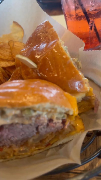 Full On Craft Eats & Drinks - Chipotle BBQ Beef - Sandwiches Near Me - Annapolis, Maryland