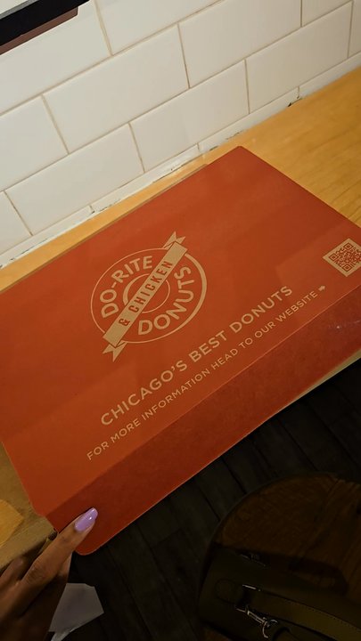 Do-Rite Donuts & Chicken - Donuts Near Me - Chicago, Illinois