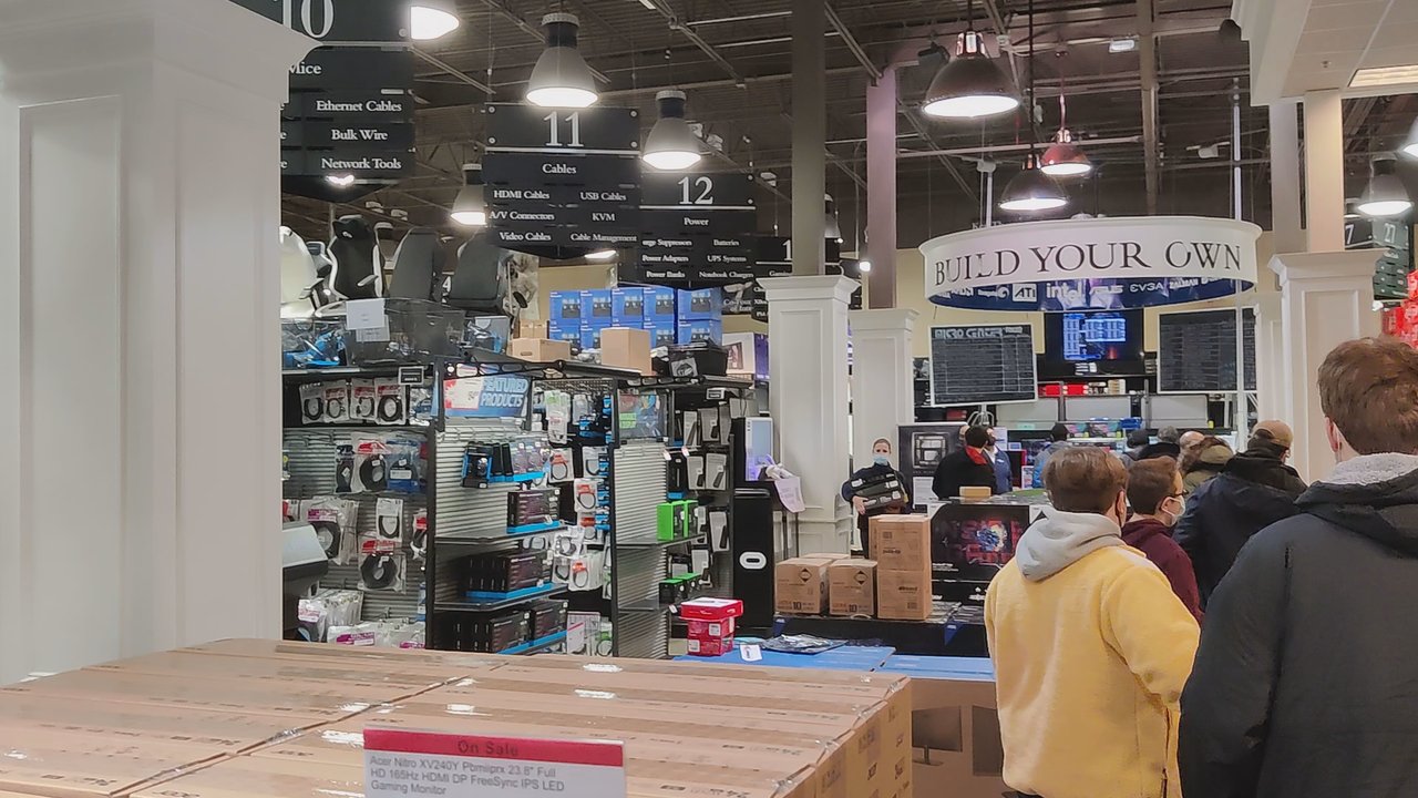 Micro Center - Nice store! Glad to live nearby. - Computers Near Me - Paterson, New Jersey