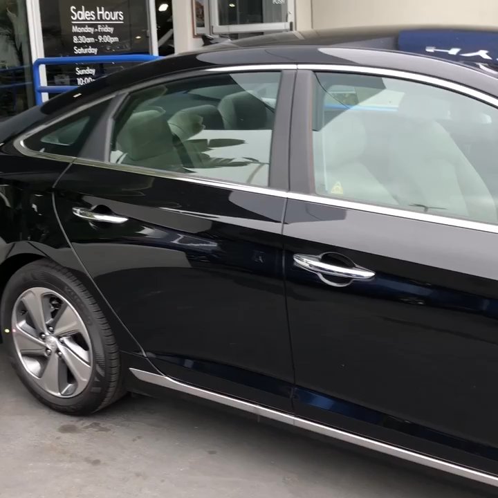 Tuttle-Click Hyundai - Sales - SOOOO! THIS is the one I'm committed to for the next 3 yrs, at least. Sonata PlugIn Hybrid Limited Edition. All the bells & whistles. - Car Dealers Near Me - Irvine, California