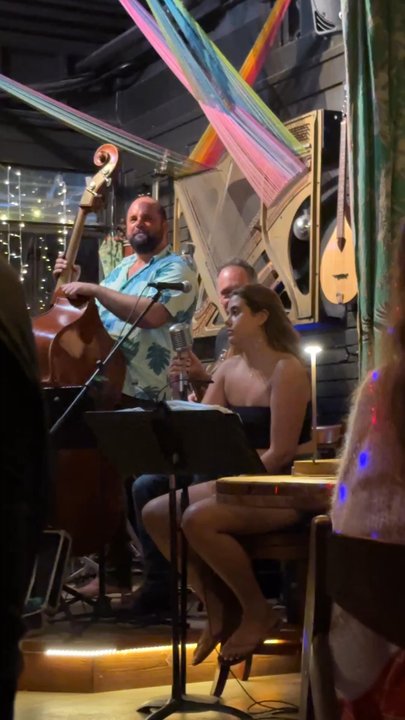 Hanalei Strings - Musical Instruments & Teachers Near Me - Hanalei, Hawaii