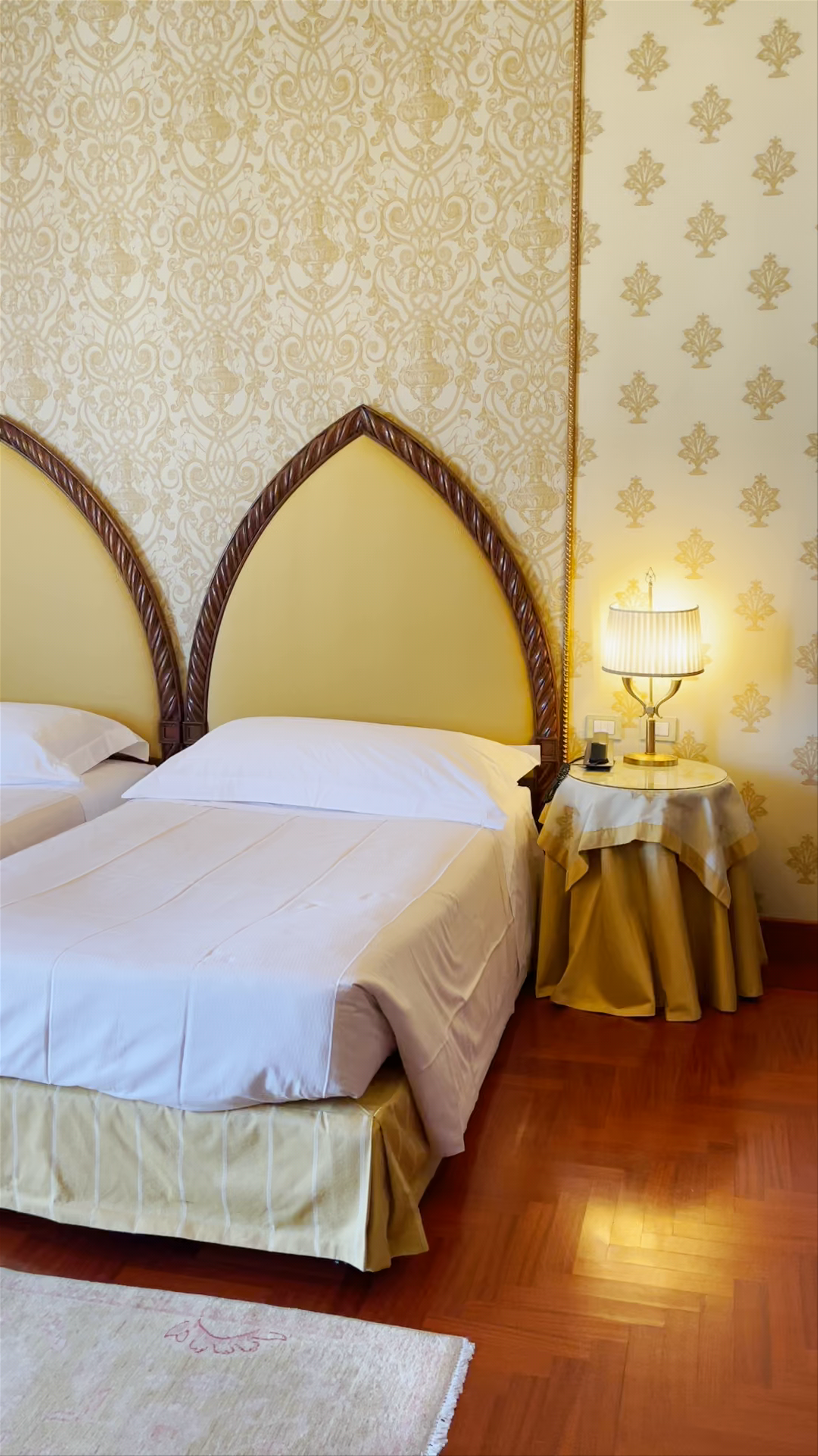Classic Hospitality at Hotel Locanda Vivaldi in Venice