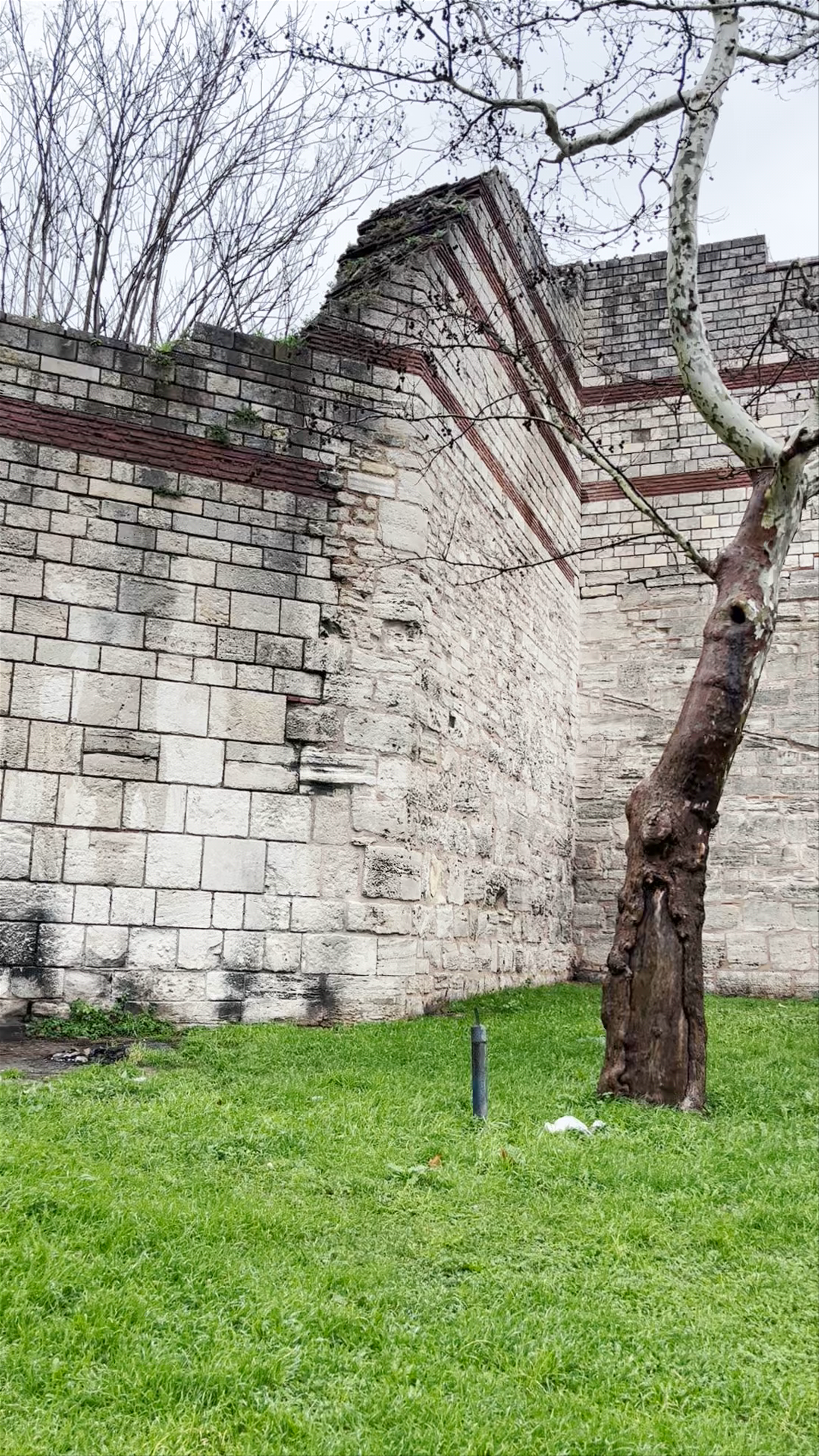 Edirnekapı Walls: Ancient Fortress in İstanbul's Topçular