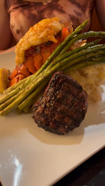 Feast - Surf & turf - Steakhouses Near Me - Chesterfield, Michigan