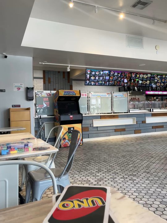 Blue Ocean Smoothies - Wide variety to choose from and nice vibe - Juice Bars & Smoothies Near Me - Houston, Texas
