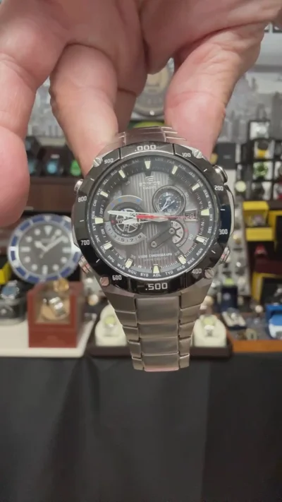 Gents Casio edifice Watch, with original tin, hang tag, papers,  image 1