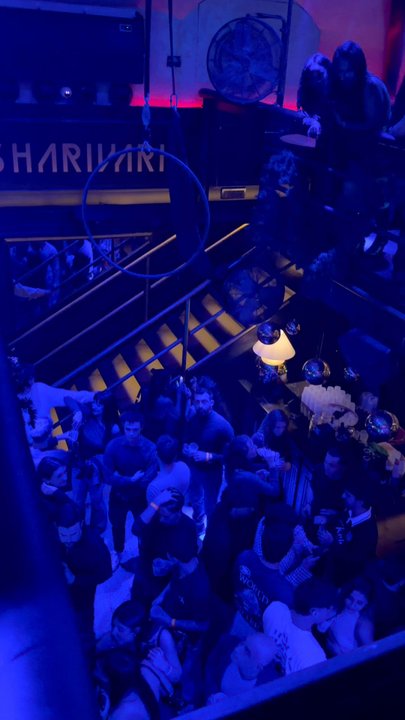 Shari Vari - VIP area - Dance Clubs Near Me - Rome, RM