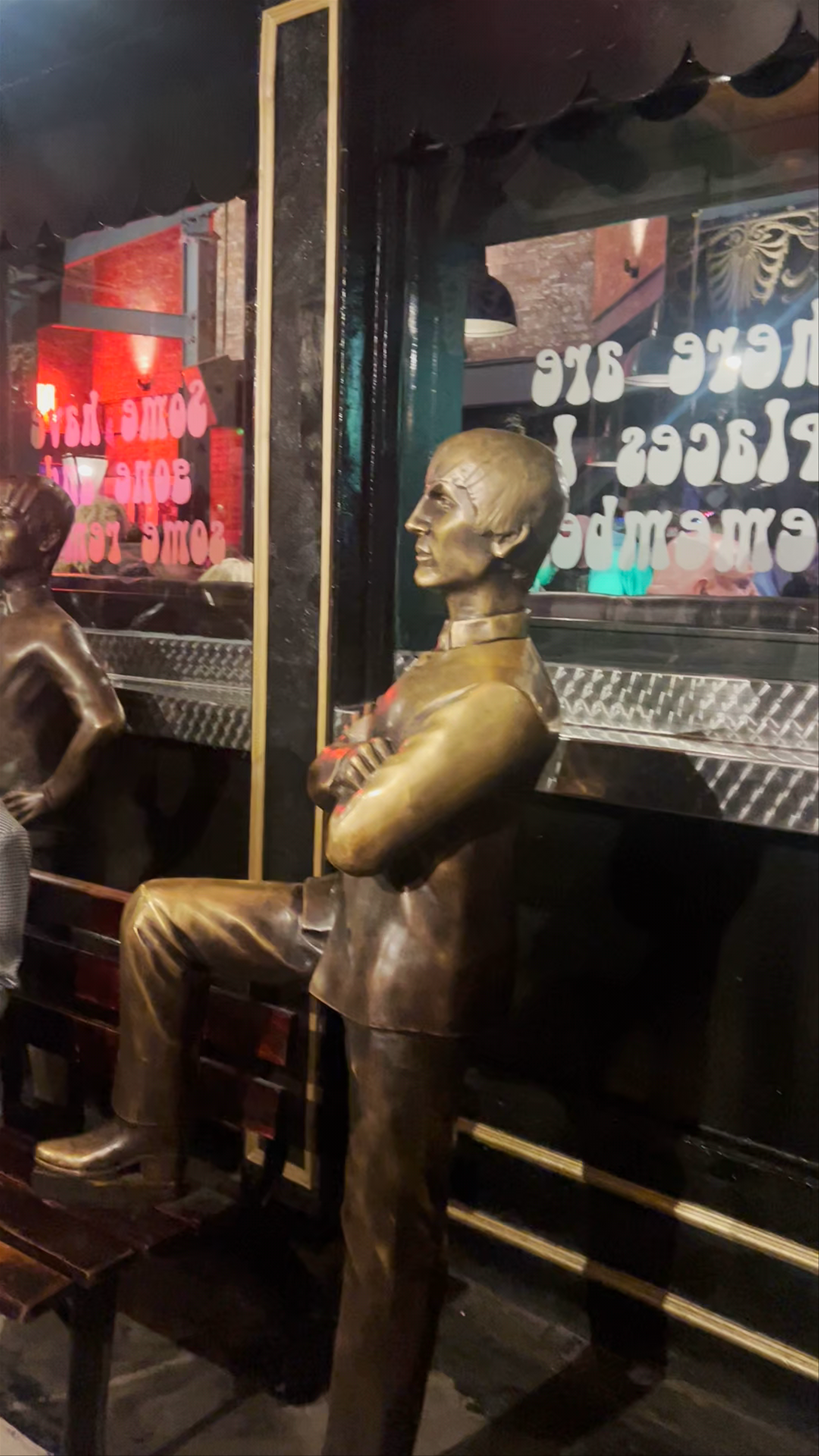 Rubber Soul on Mathew Street: Beatles Legacy in Liverpool