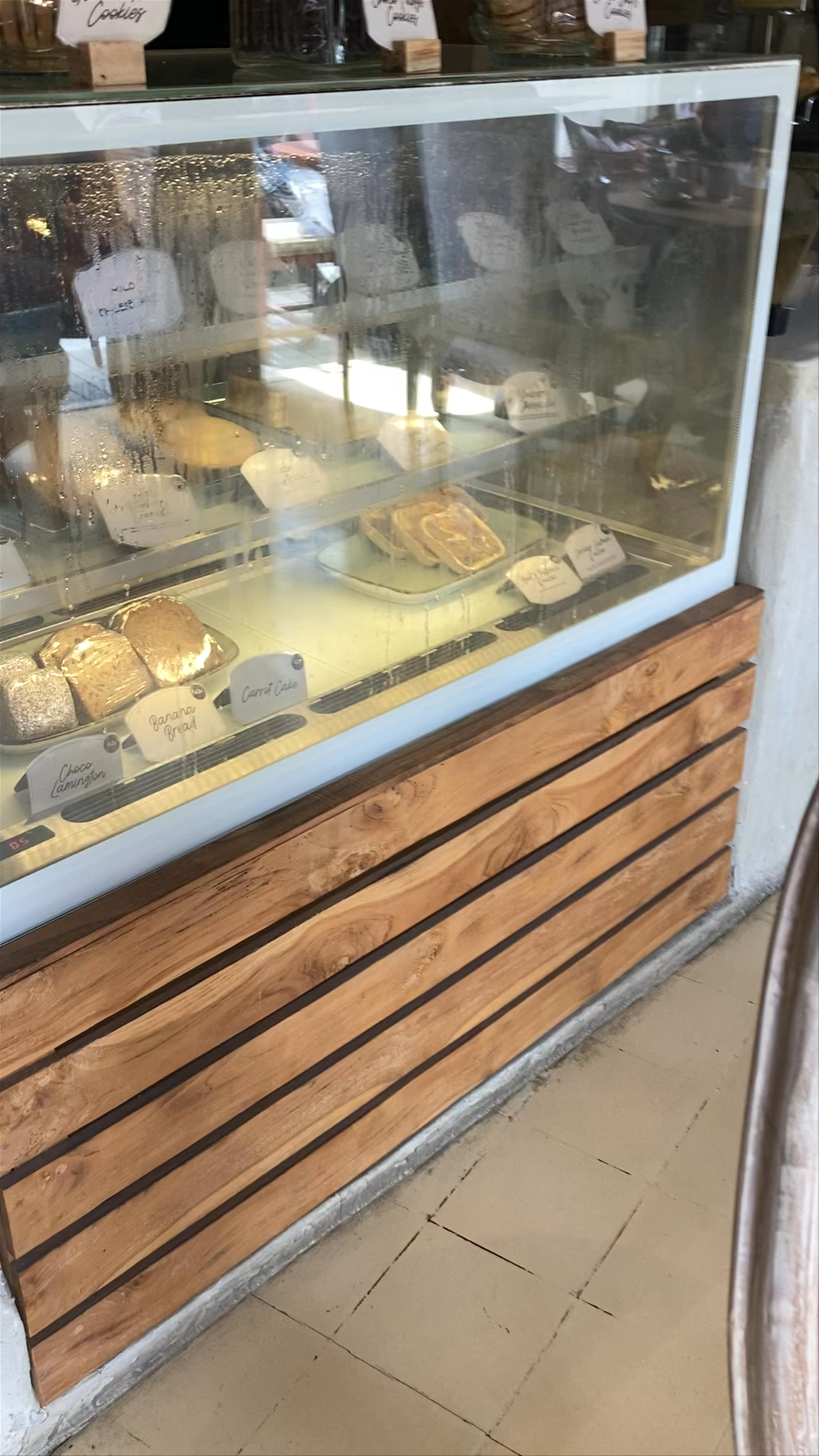 Bread Basket Bakery: Cozy Artisan Bakery in Canggu, Bali