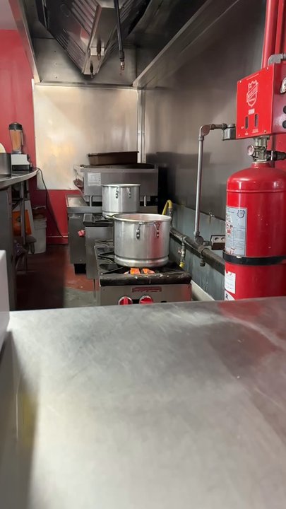 El Mero Mero - Pots cooking - Mexican Near Me - Pacoima, California