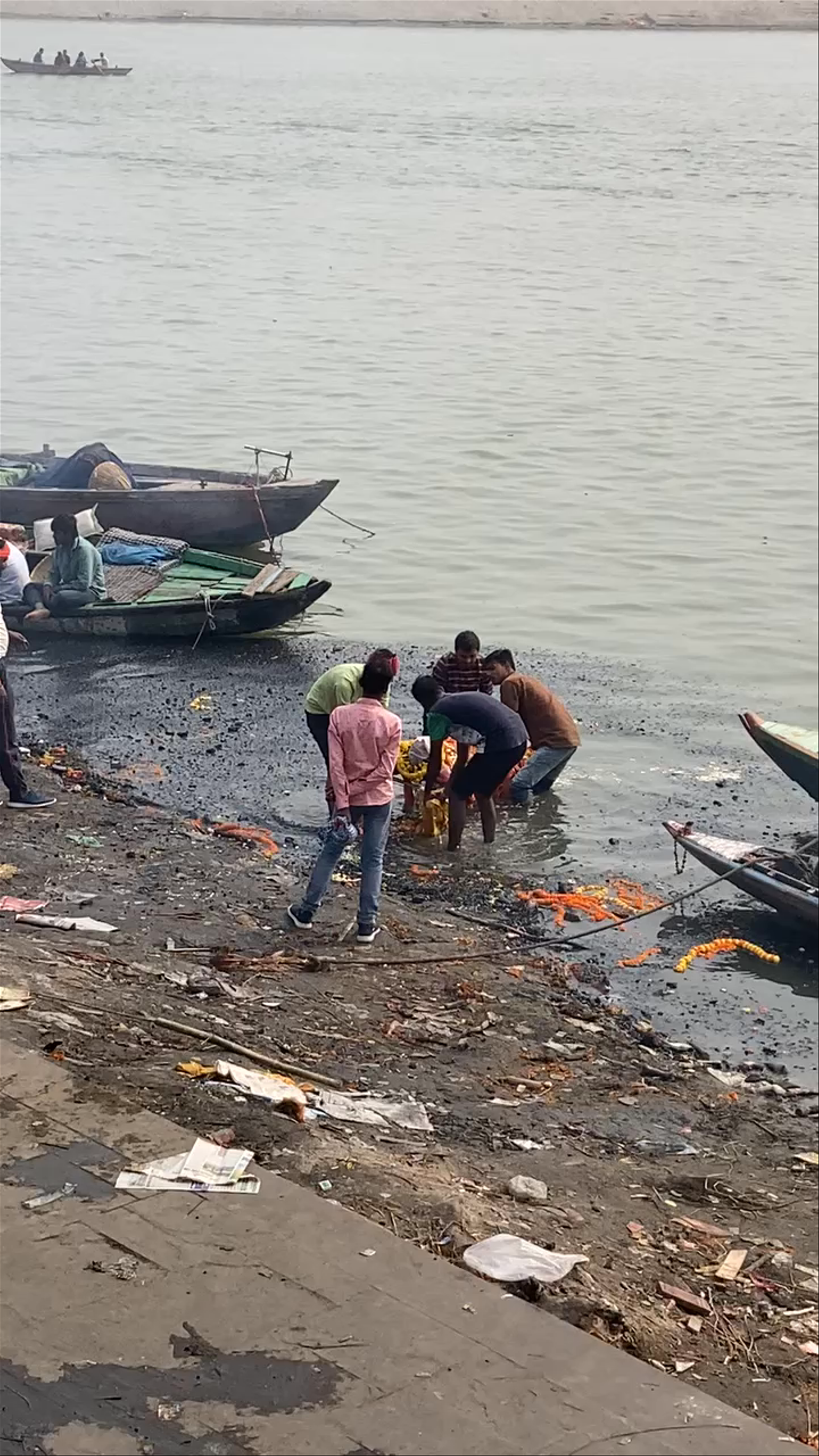 Manikarnika Ghat - Manikarnika Mahashamshan Ghat