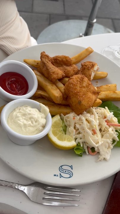 SAVR - American Near Me - Boston, Massachusetts
