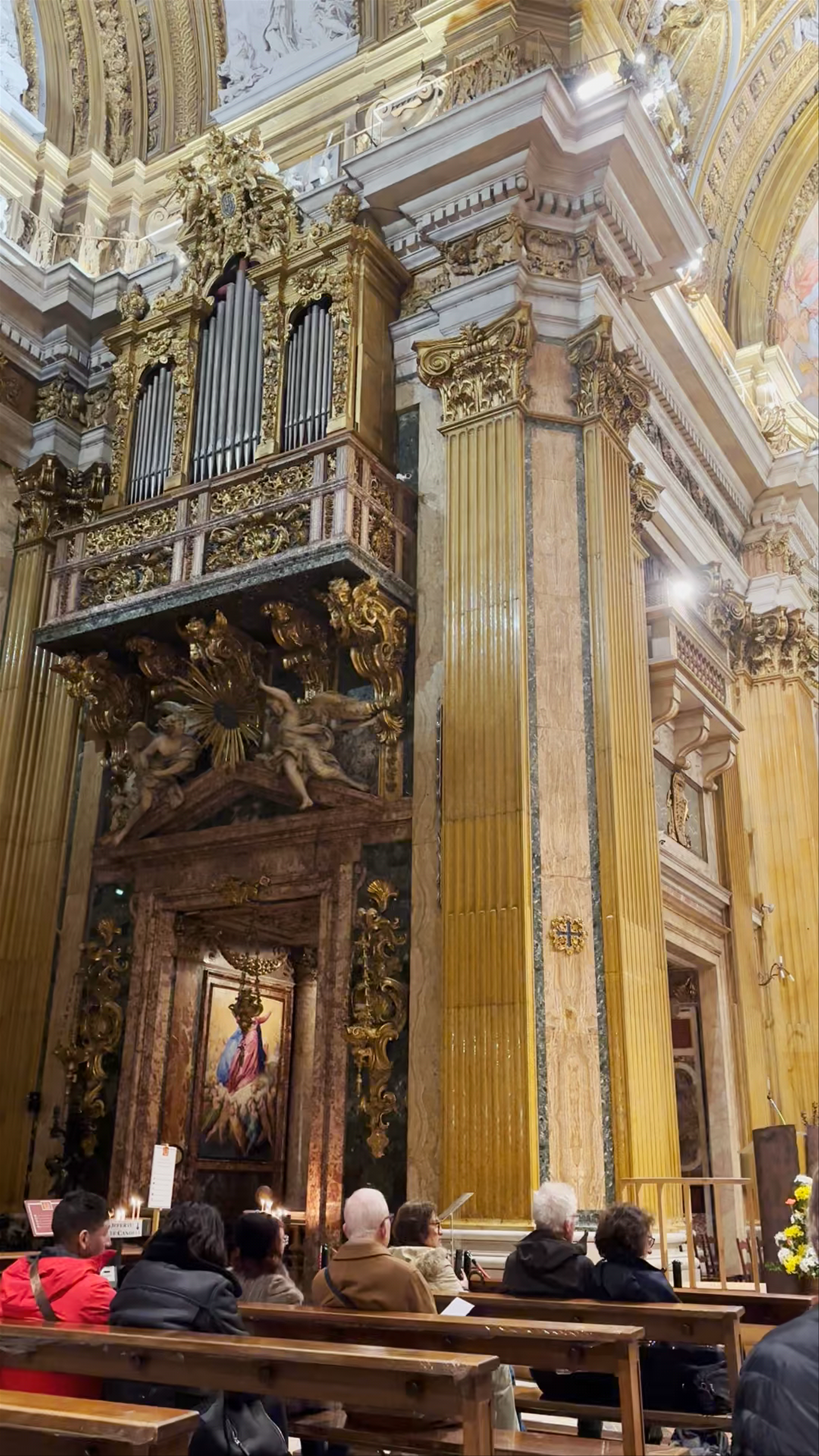 Gesu Church: Baroque Brilliance in Rome's Piazza del Gesù