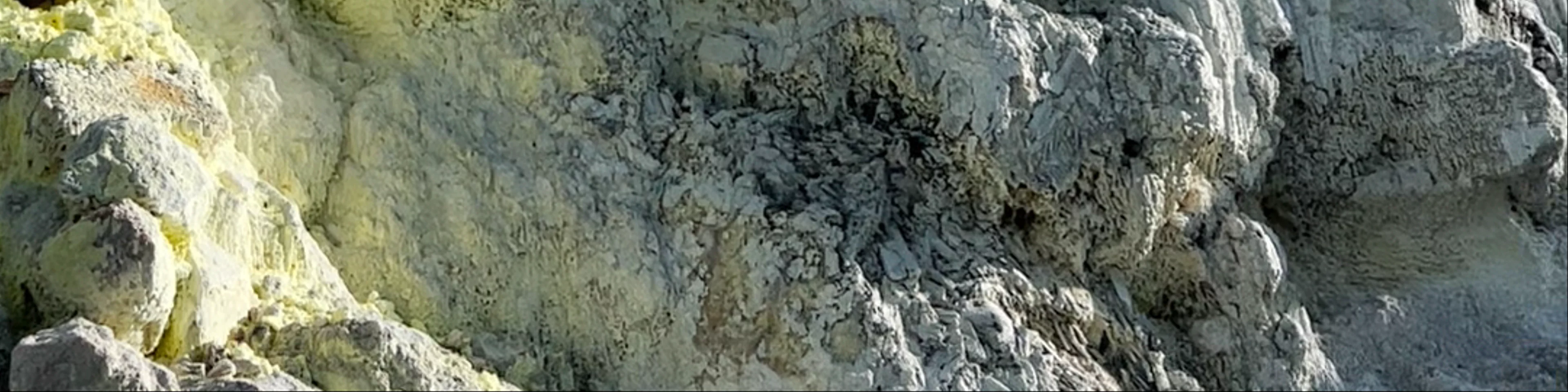 SIBAYAK VOLCANO GUIDE BERASTAGI