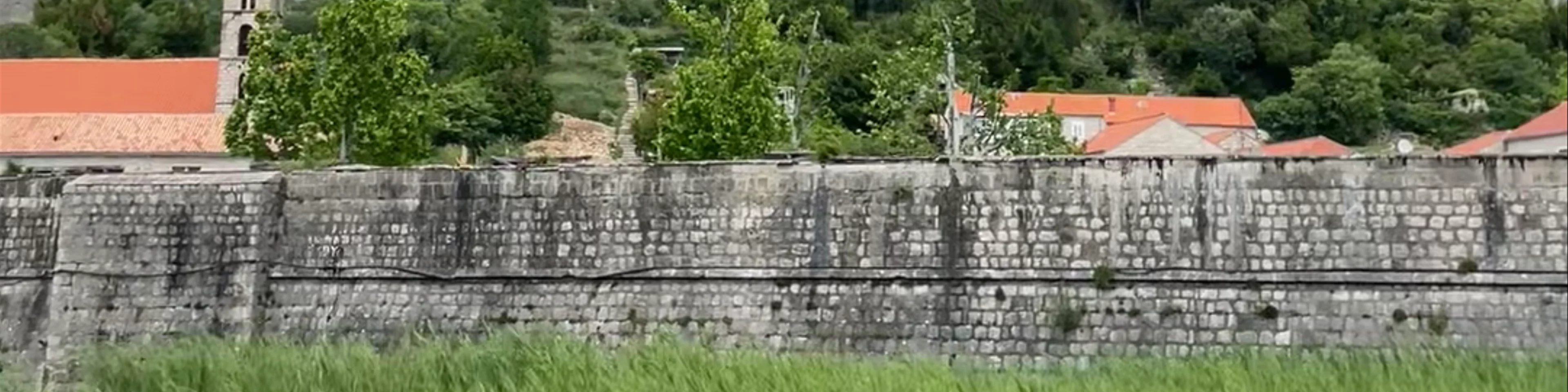 Ston Walls Entrance