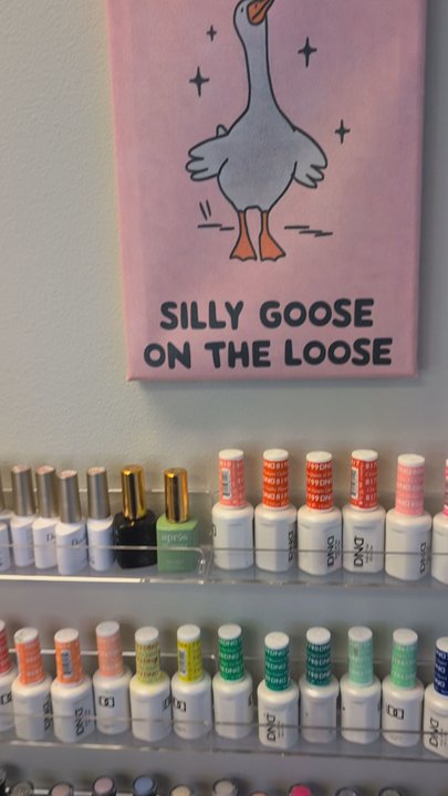 Painted Goose Nail - Pink Stars with Chrome - Nail Technicians Near Me - Saint Louis, Missouri