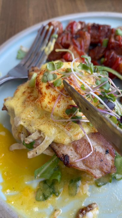 Diner Deluxe - Diners Near Me - Calgary, Alberta