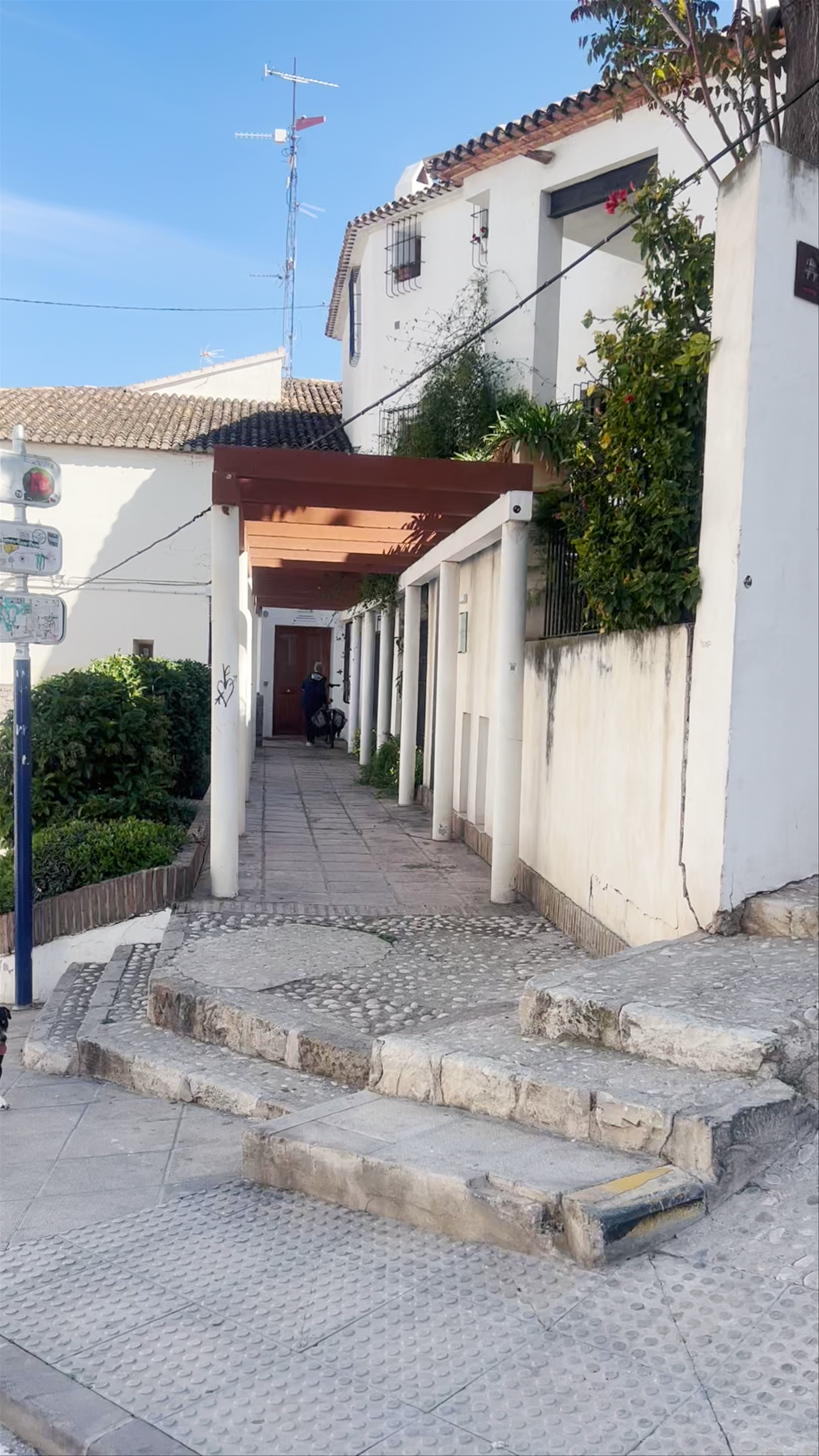 Acueducto de Piedra Replica in Altea: A Glimpse of Historical Charm