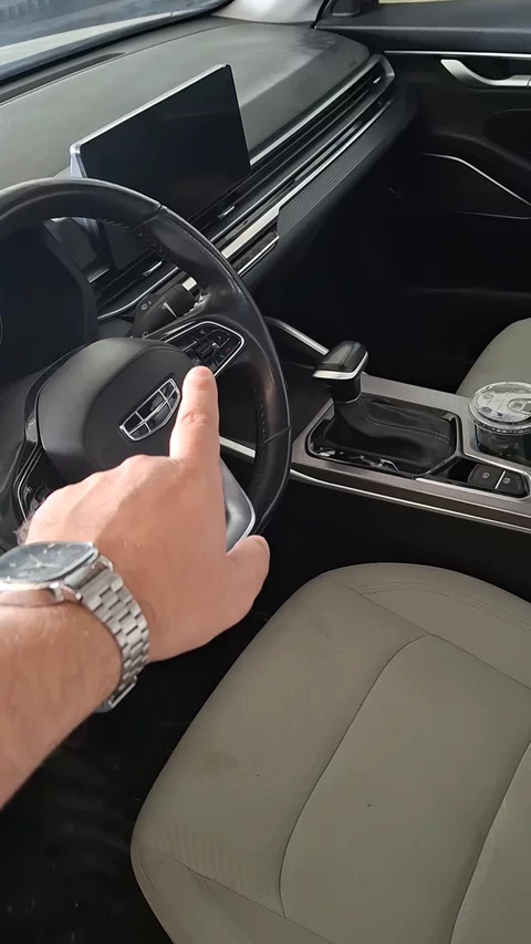 Geely Emgrand GS 2023