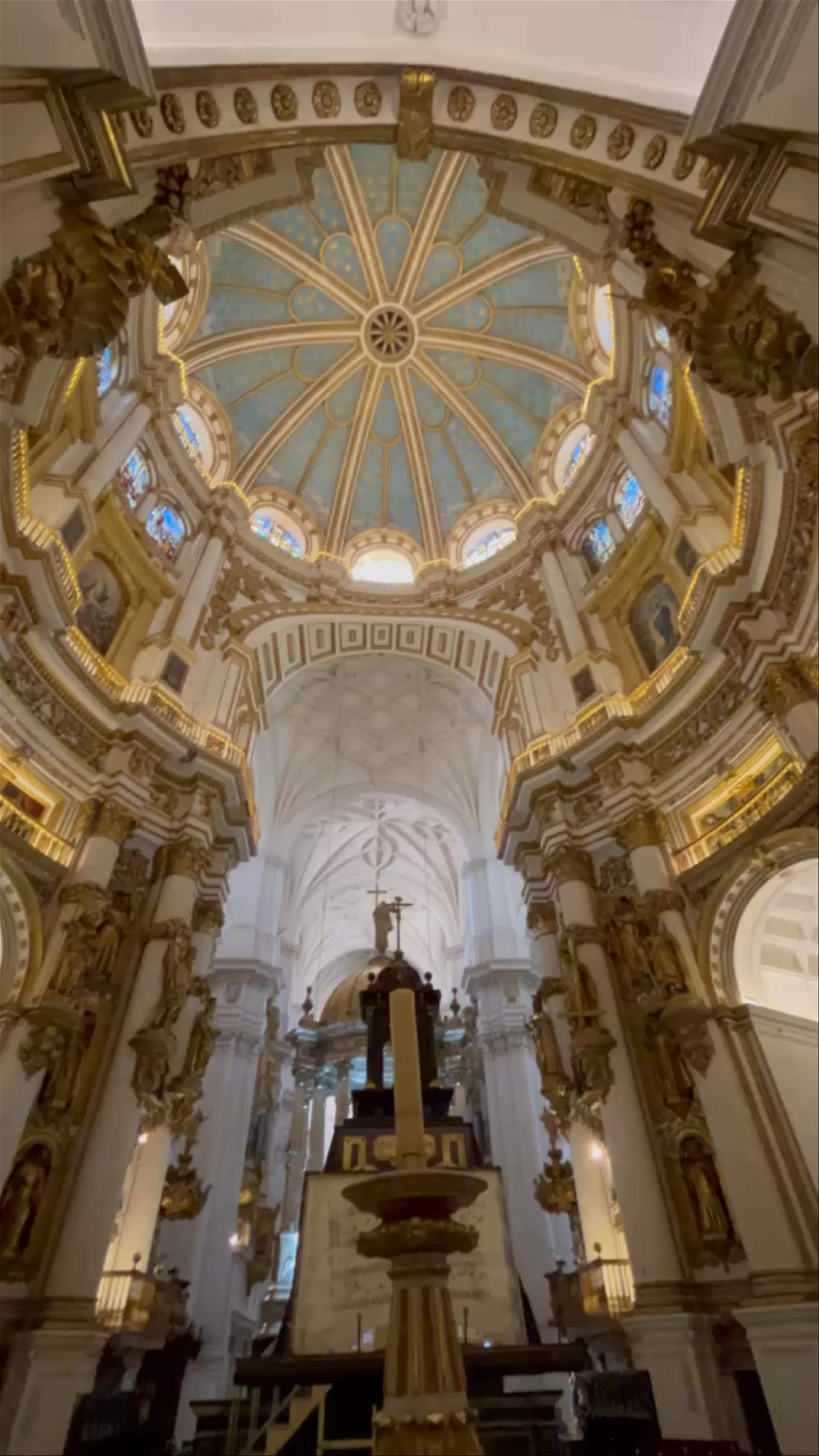 Catedral de Granada: Majestic Baroque Beauty in Andalucía
