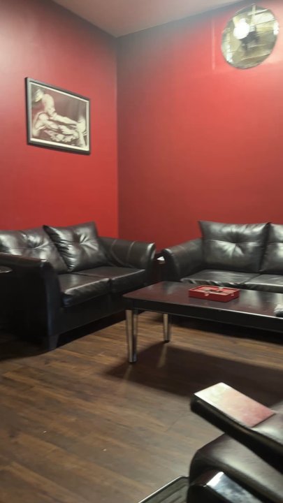 R & B Cigar Lounge - Cigar Bars Near Me - Chicago, Illinois