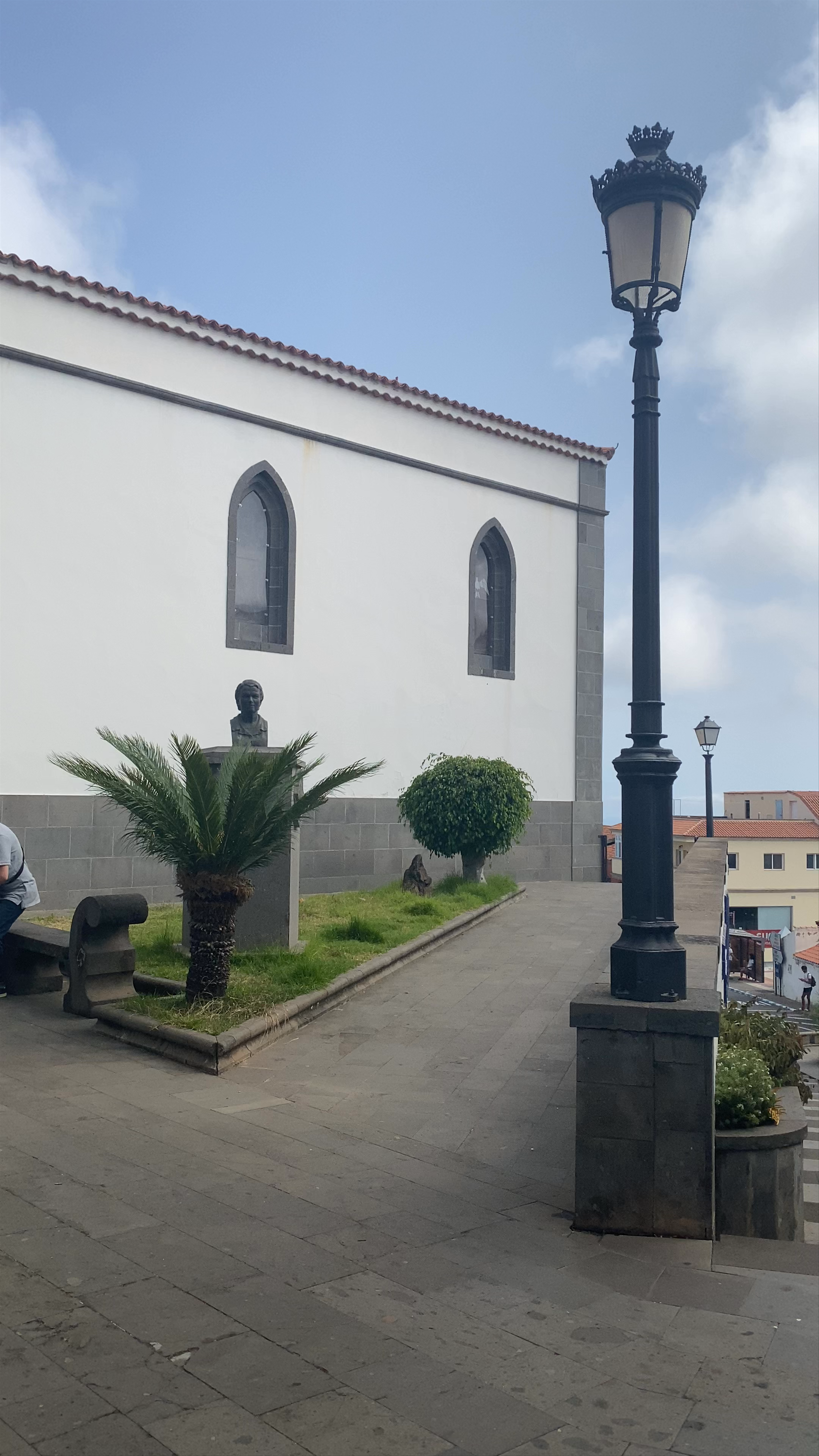 Iglesia De San Roque: Historic Plaza and Serene Architecture in Firgas, Spain