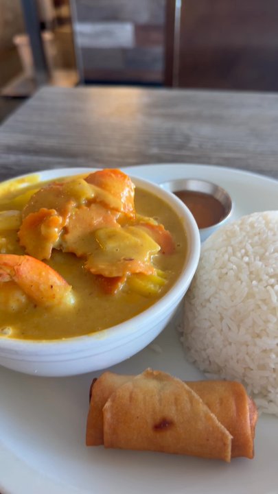 Thai Delight - Our yummy lunch!! The shrimp curry was SO HOT and I had to blow on every bite to not burn my mouth. Ha! - Thai Near Me - Phoenix, Arizona