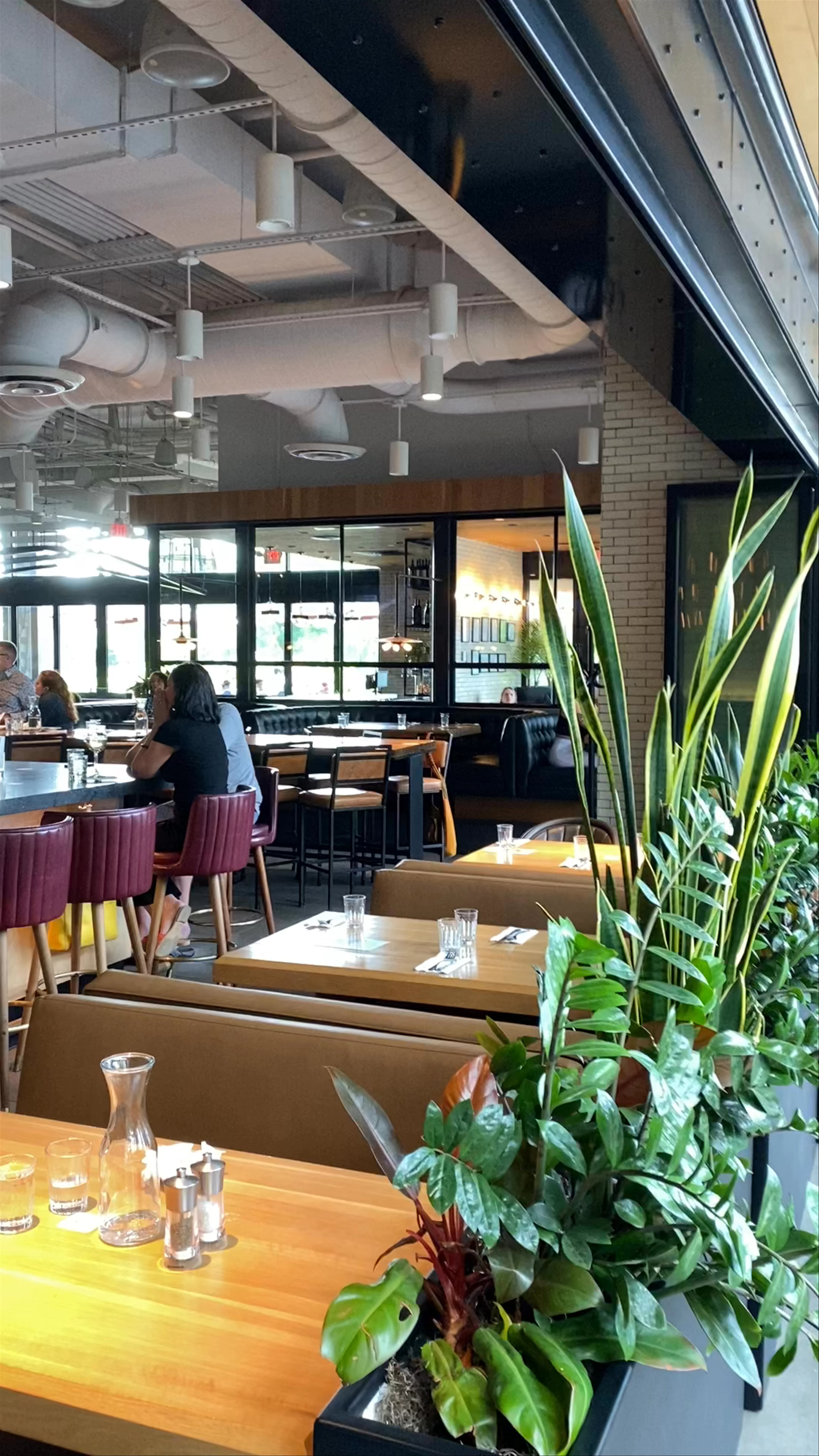 Earls Kitchen + Bar, Assembly Row, Somerville, MA, USA
