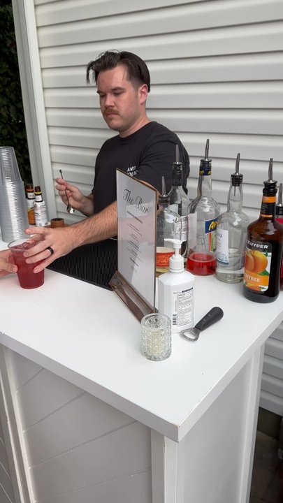 The Average Bartender - Bartenders Near Me
