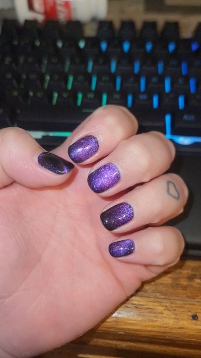 KLC Nails & Spa - Cat eye nail polish. - Nail Salons Near Me - Ceres, California