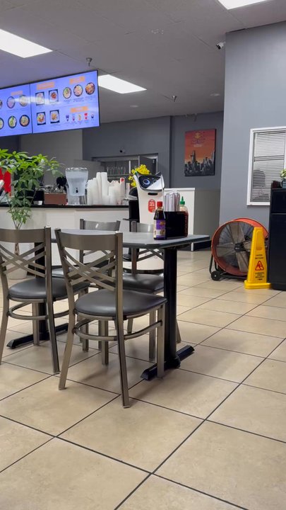 Saigon Bento - Robot delivery - Vietnamese Near Me - Bakersfield, California