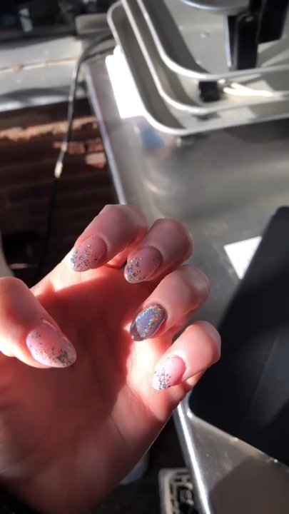 Lg Nails - Nail Salons Near Me - Bridgeton, Missouri