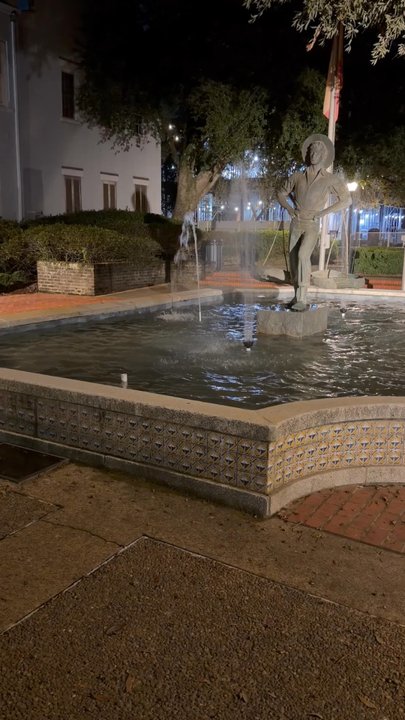 Spanish Plaza - Fountain 2 - Parks Near Me - Mobile, Alabama