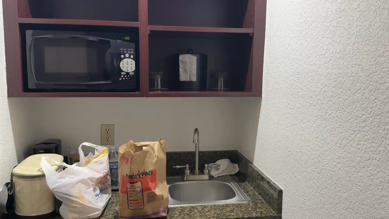 SpringHill Suites Ridgecrest - Room Tour - Hotels Near Me - Ridgecrest, California