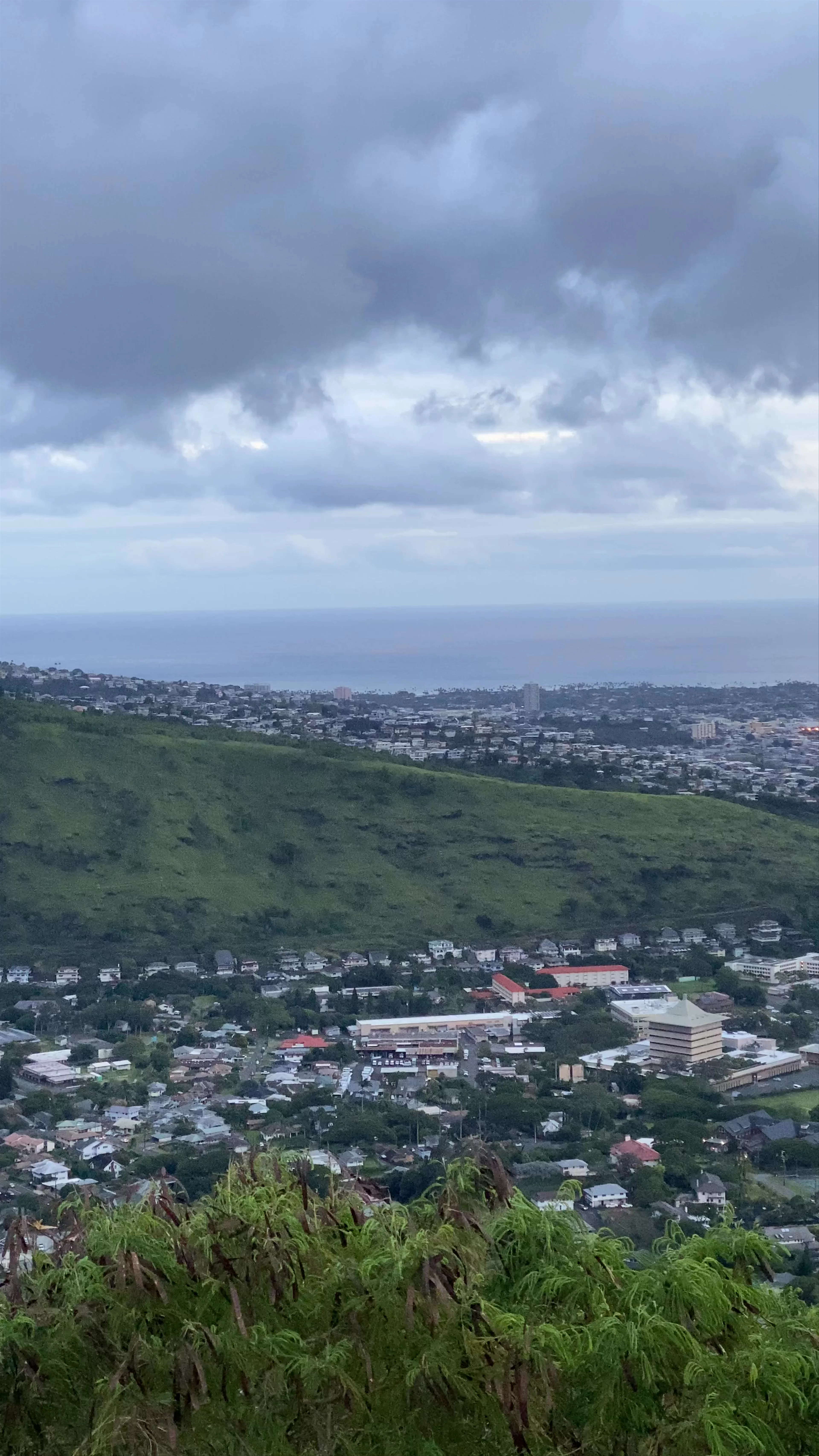 Tantalus Lookout - Puu Ualakaa State Park, Nutridge Street, Honolulu, HI, USA