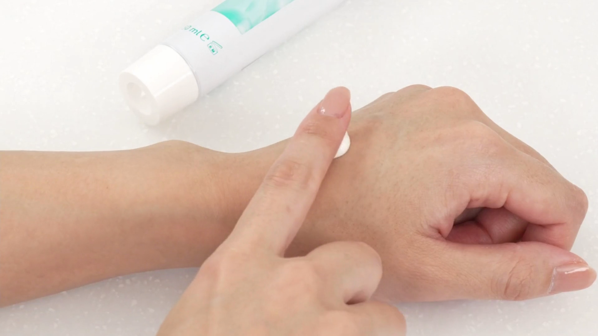 アルジタル バルサミック ユーカリクリーム｜鼻のど | クレイ