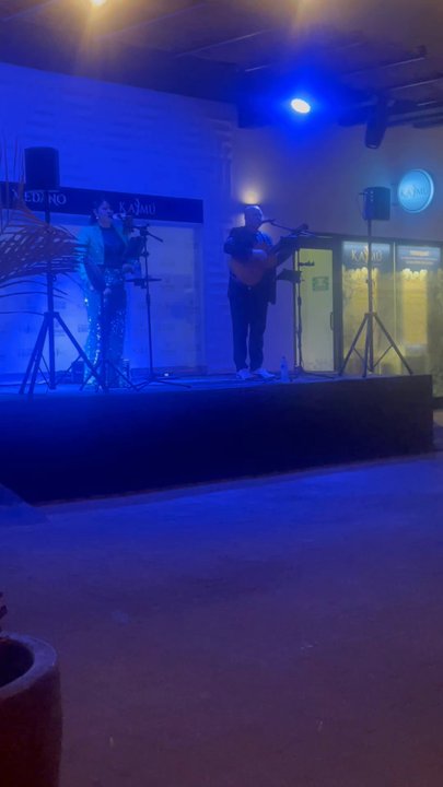 Médano - Live music for a couple hours right outside. Enjoyed it a lot! - Hotels Near Me - Cabo San Lucas, BCS