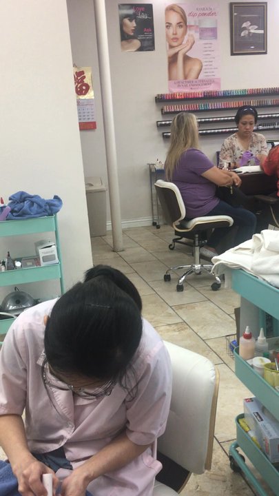 Nails Galleria - The ppl in charge think it's ok to have 15 minute phone convos on speakerphone for the ENTIRE salon to hear. So uncomfortable. Terrible. - Nail Salons Near Me - Walnut, California